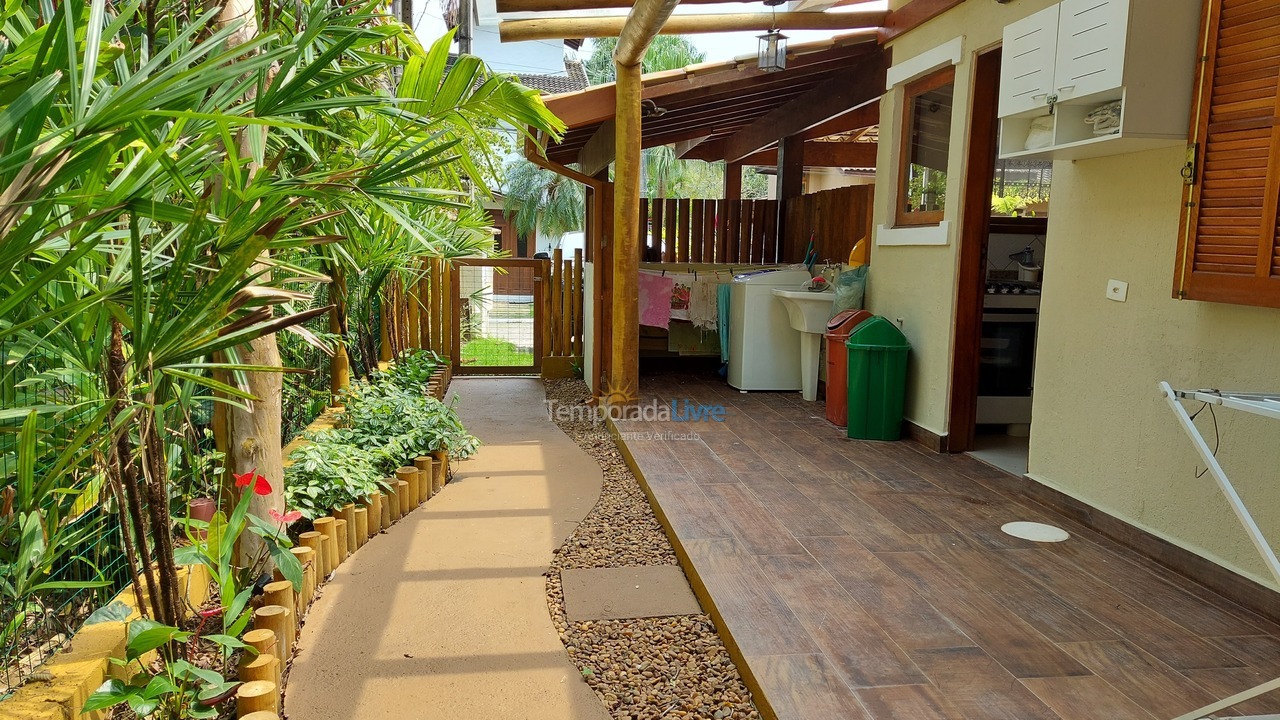 Casa para aluguel de temporada em São Sebastião (Paúba)