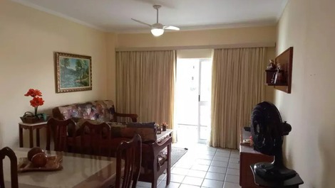 Sala com ventilador de teto