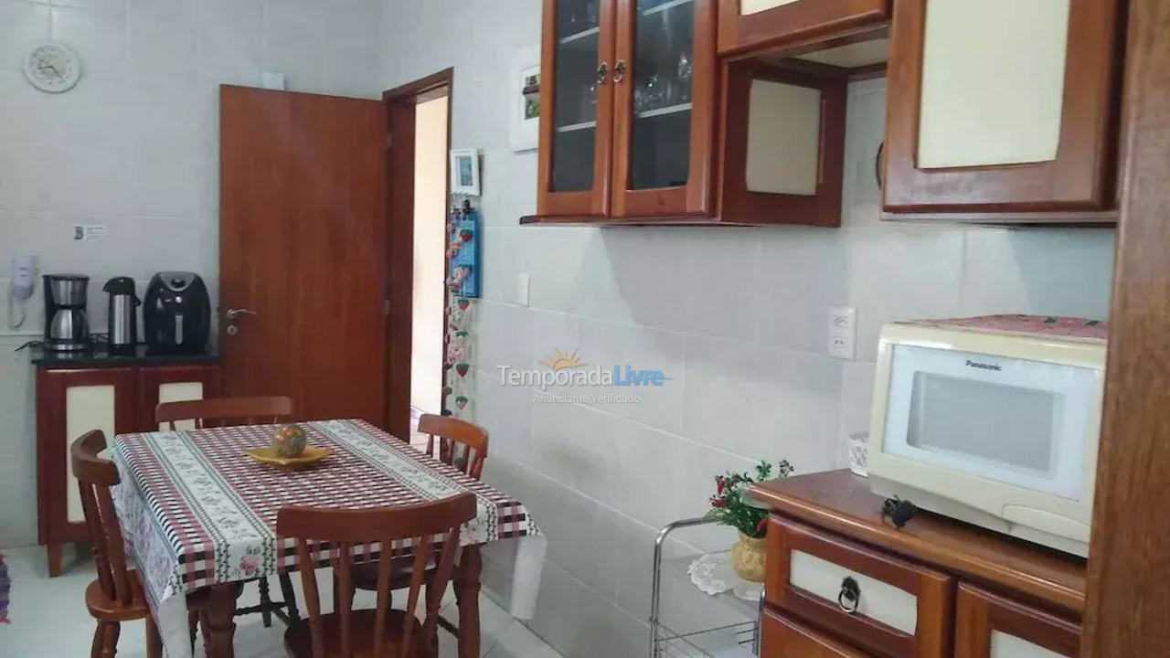 Apartamento para alquiler de vacaciones em Cabo Frio (Praia do Forte)