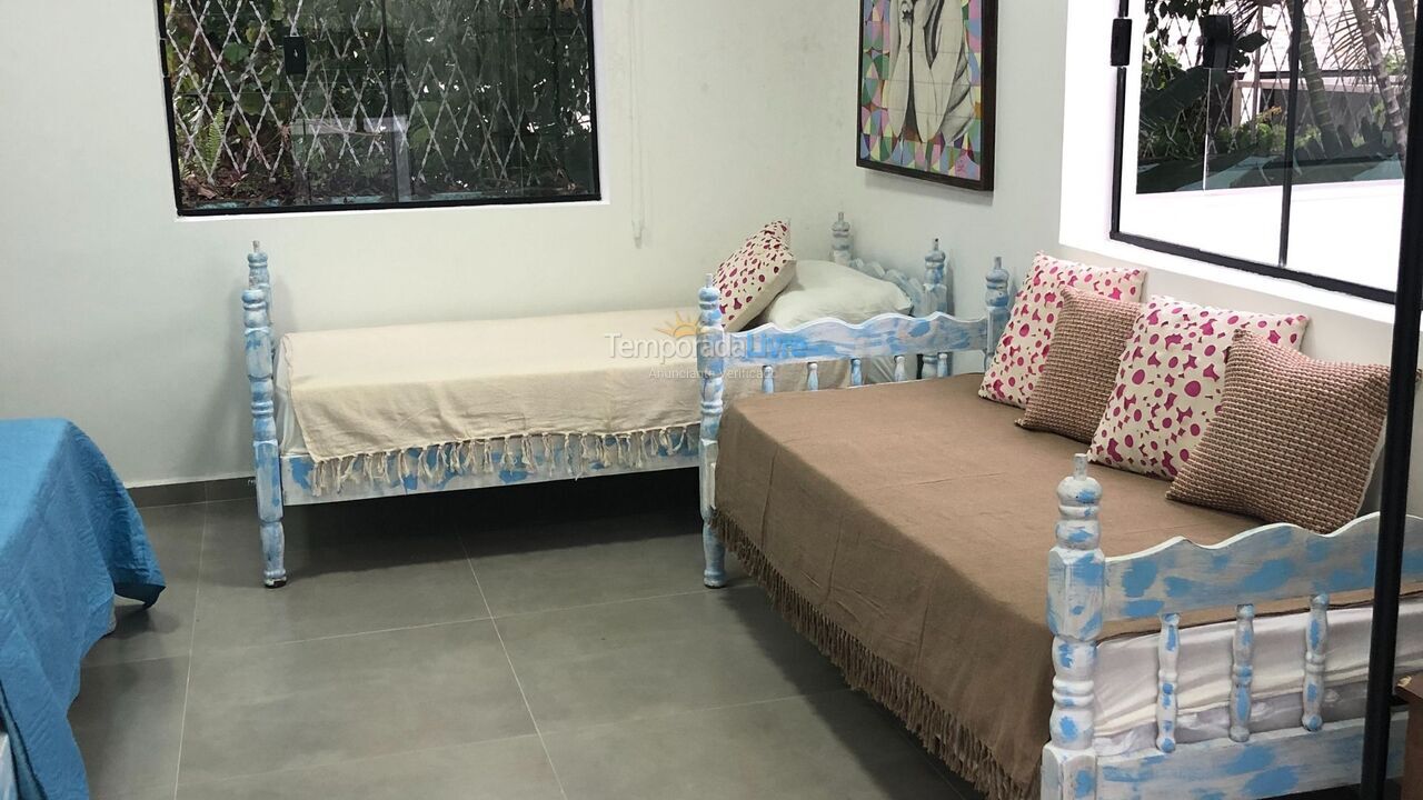 Casa para aluguel de temporada em São Sebastião (Praia da Baleia)