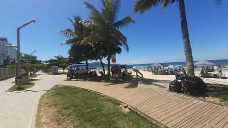 Apartamento medio lado playa al mar