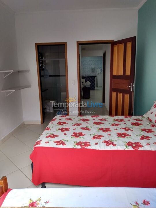 Casa para aluguel de temporada em Ubatuba (Jardim Carolina)