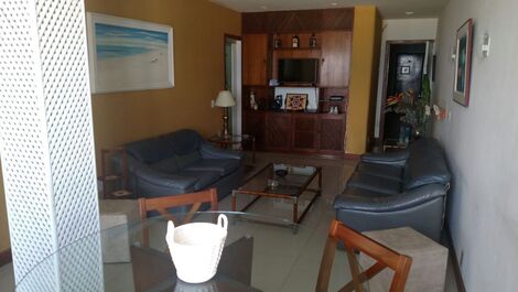 Apartamento de 3 quartos de frente para a Praia de Copacabana