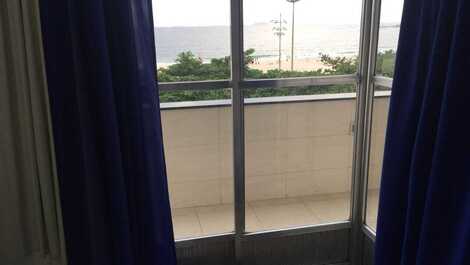 Apartamento de 3 quartos de frente para a Praia de Copacabana