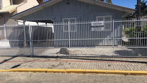 Casa para alugar em Bombinhas - Praia de Zimbros