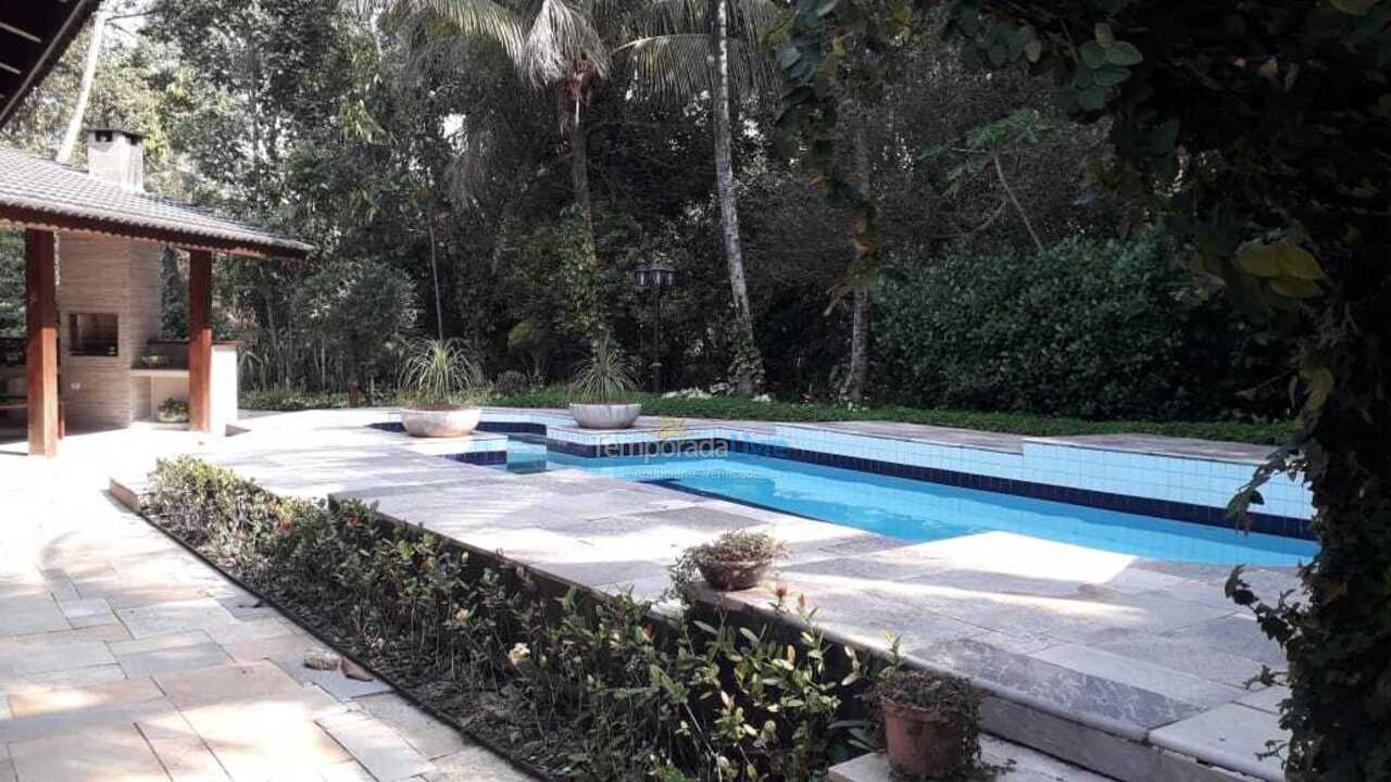 Casa para aluguel de temporada em Bertioga (Riviera de São Lourenço)