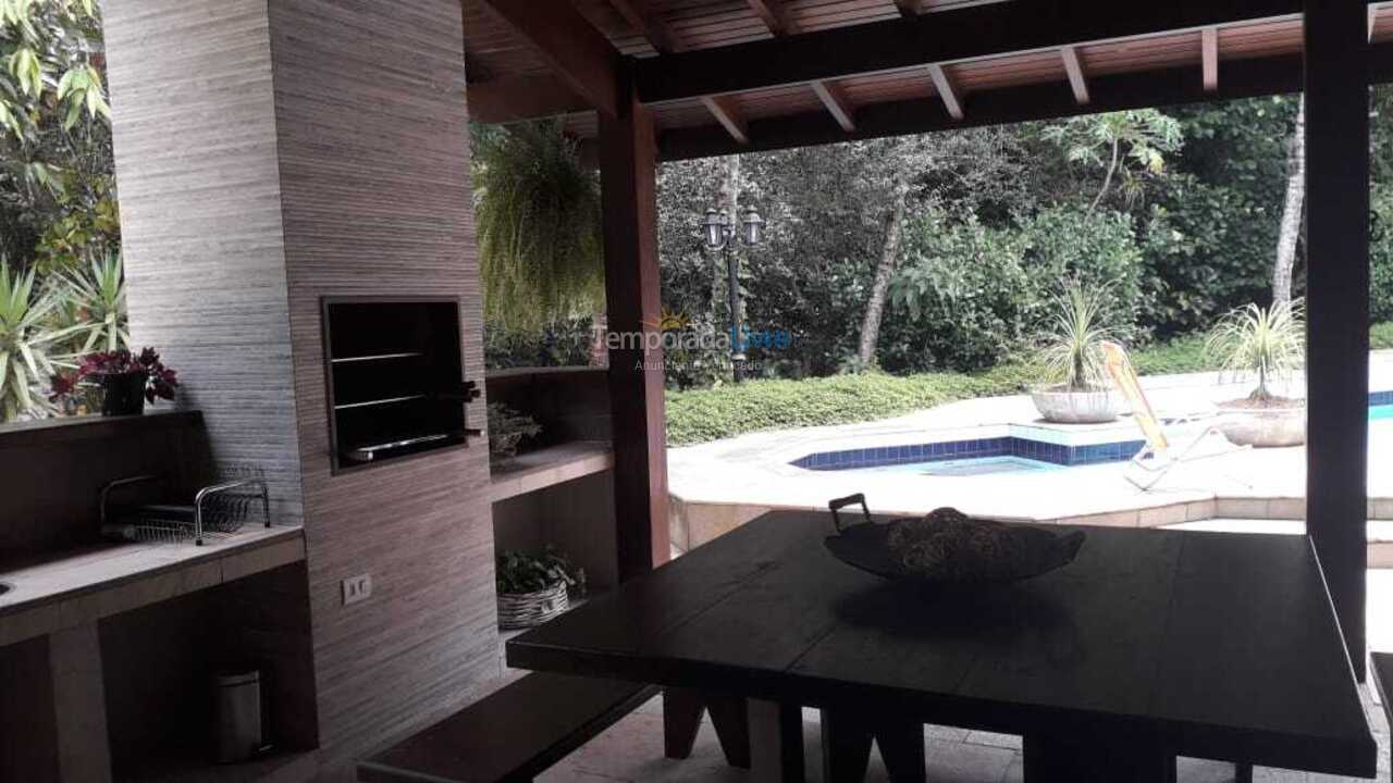 Casa para aluguel de temporada em Bertioga (Riviera de São Lourenço)