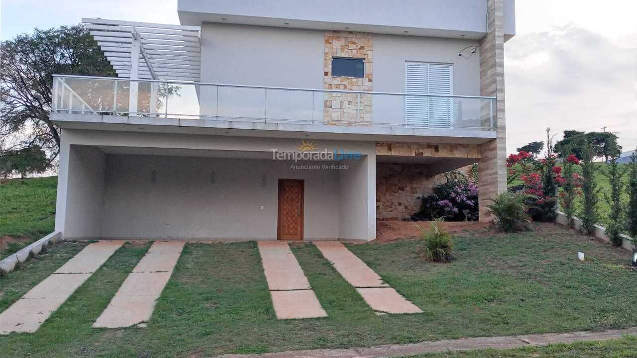 Casa para aluguel de temporada em Itaí (Riviera Santa Cristina)