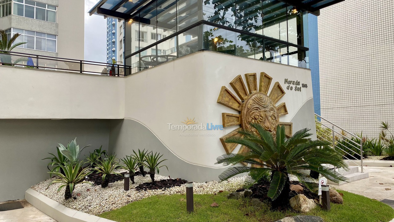 Apartamento para aluguel de temporada em Balneário Camboriú (Praia Central)