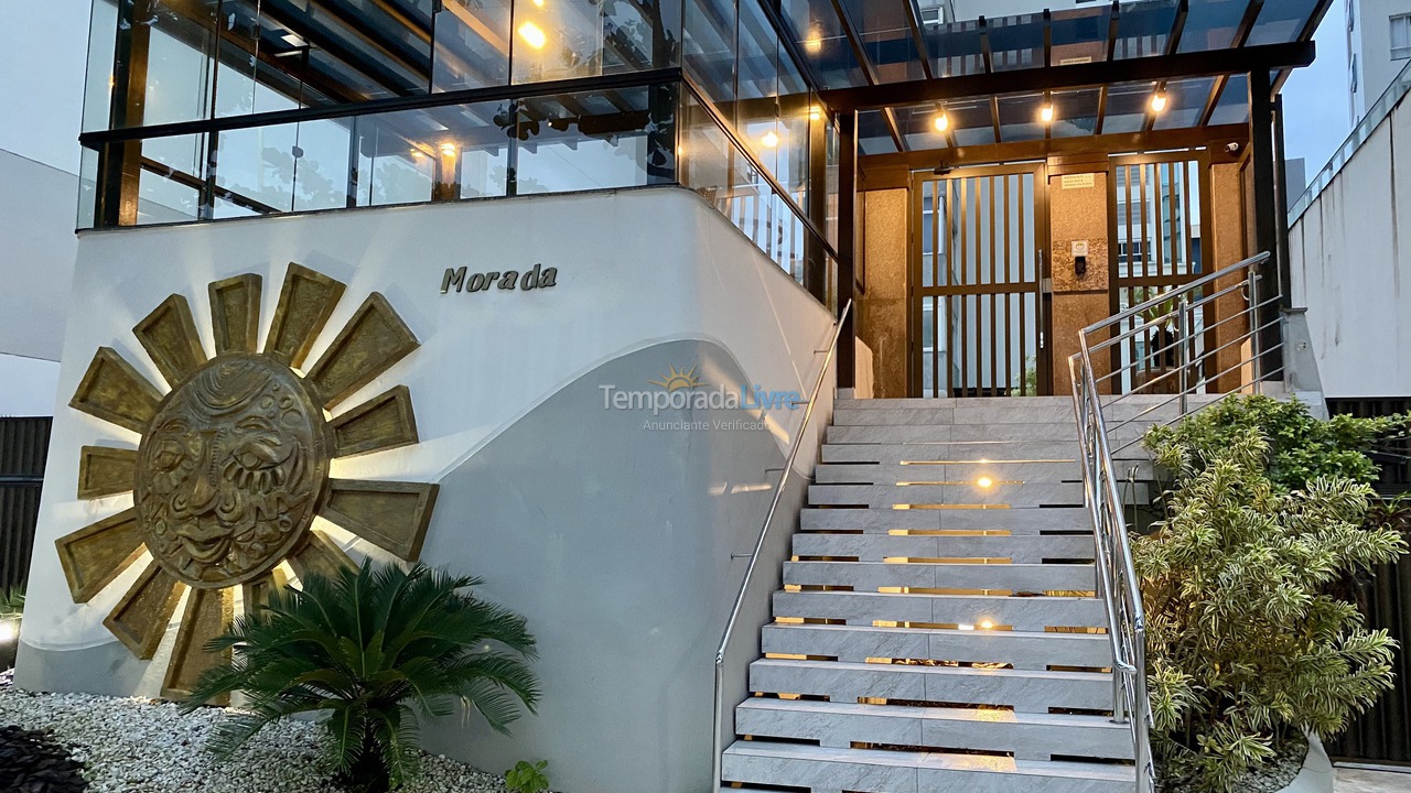 Apartamento para aluguel de temporada em Balneário Camboriú (Praia Central)