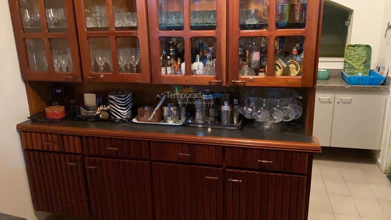 Casa para alquiler de vacaciones em Guarujá (Jardim Acapulco)