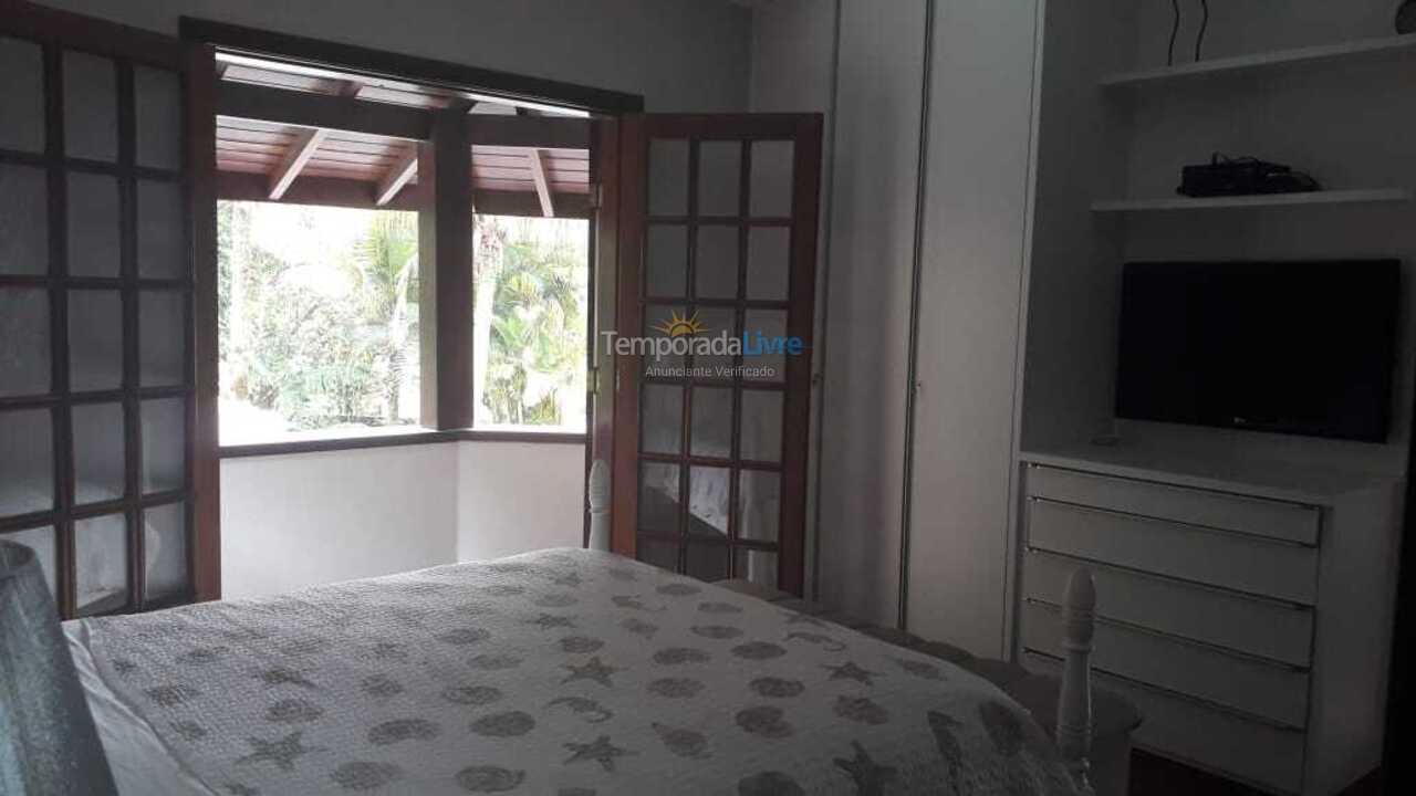 Casa para aluguel de temporada em Bertioga (Riviera de São Lourenço)