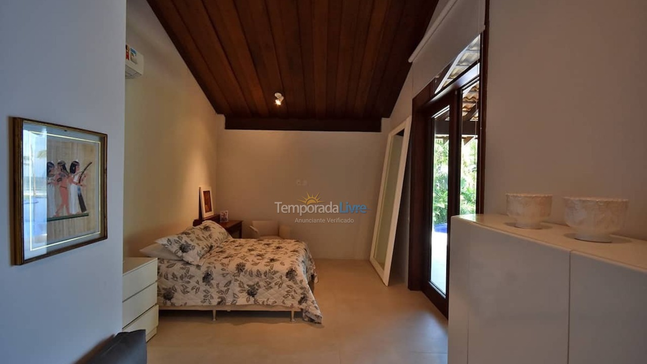 Casa para aluguel de temporada em São Sebastião (Praia do Engenho)