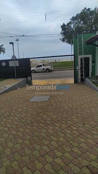 Casa para alquiler de vacaciones em Bertioga (Praia da Enseada)