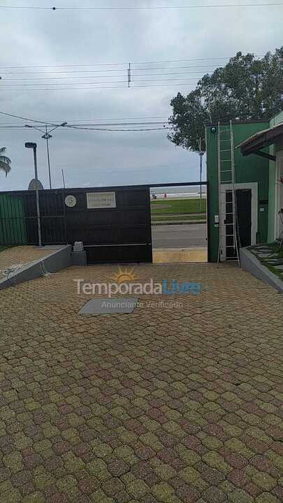 Casa para alquiler de vacaciones em Bertioga (Praia da Enseada)