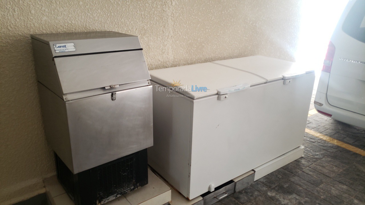 Apartment for vacation rental in Guarujá (Pitangueiras)