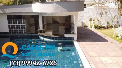 Cód.C011-Casa 5 quartos, 25 pessoas, piscina, 250m da praia de Mundaí.