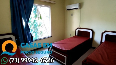 Cód.C011-Casa 5 quartos, 25 pessoas, piscina, 250m da praia de Mundaí.