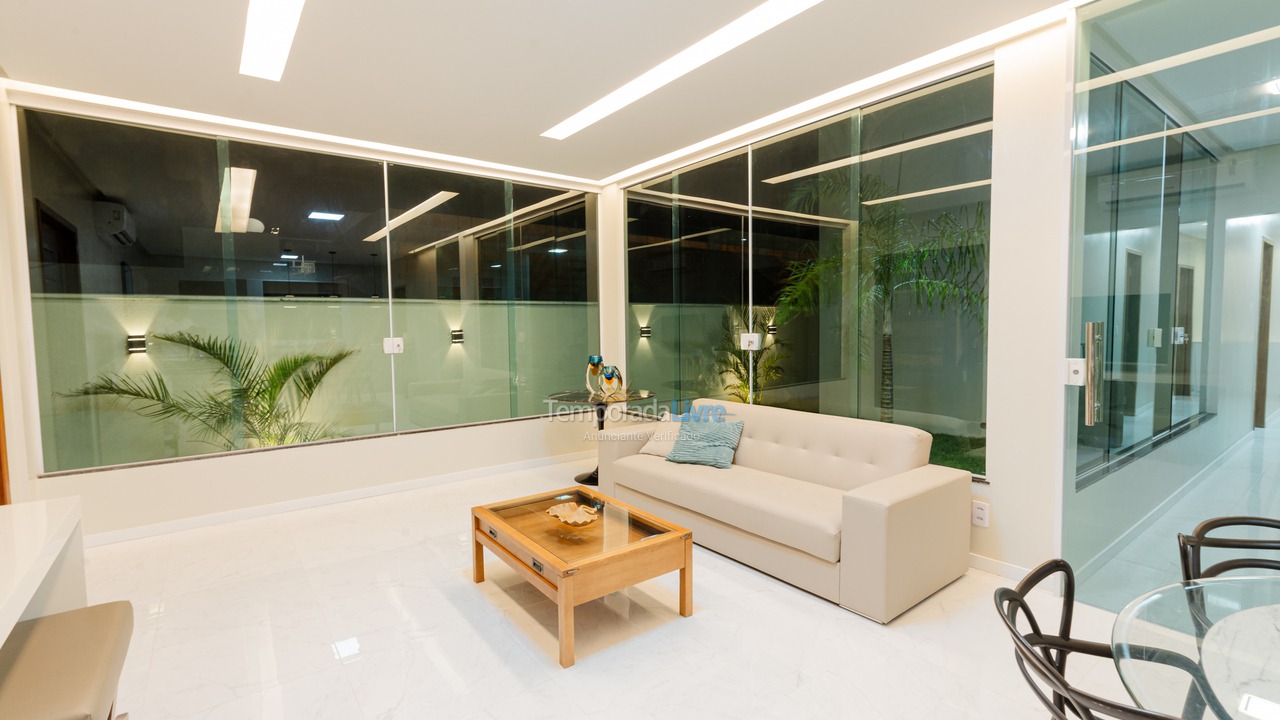 House for vacation rental in Santo Amaro do Maranhão (Bairro Olho Dágua)