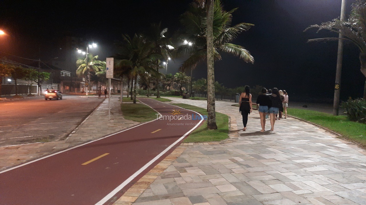 Casa para alquiler de vacaciones em Praia Grande (Balneário Maracanã)