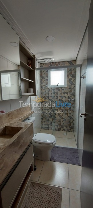 Apartamento para aluguel de temporada em Praia Grande (Vila Tupi)