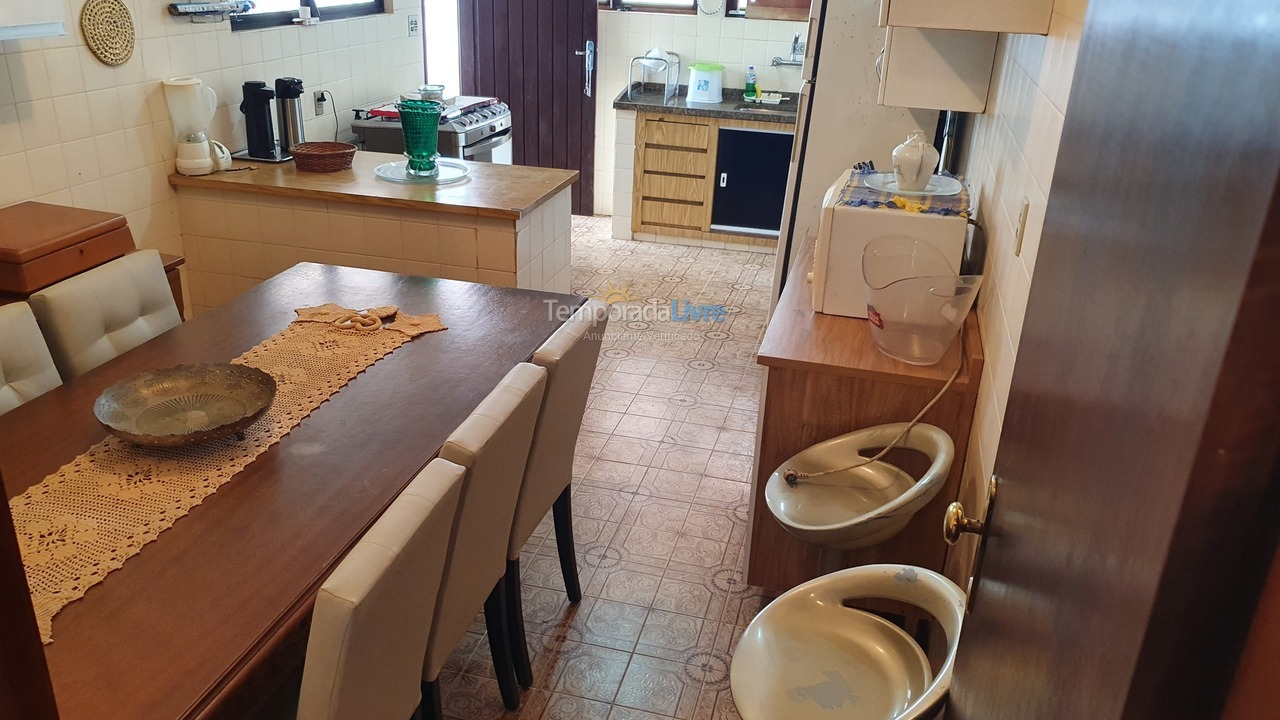 Casa para alquiler de vacaciones em Caraguatatuba (Indaiá)