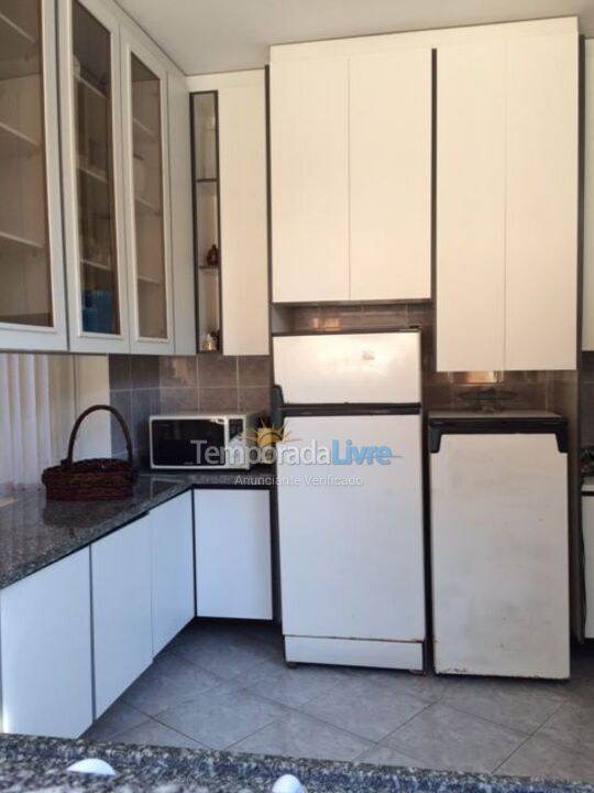 Casa para alquiler de vacaciones em Bertioga (Praia de Guaratuba)