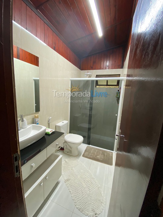 Granja para alquiler de vacaciones em Biritiba Mirim (Pomar do Carmo)