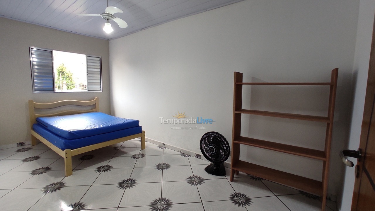 Casa para aluguel de temporada em Ubatuba (Pereque Açu)