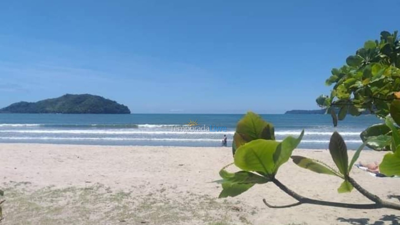 Casa para aluguel de temporada em Ubatuba (Pereque Açu)