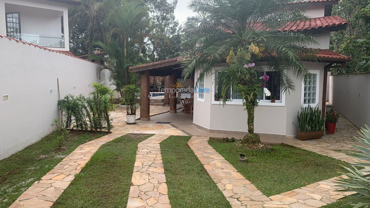 House for vacation rental in Bertioga (Praia de Guaratuba)