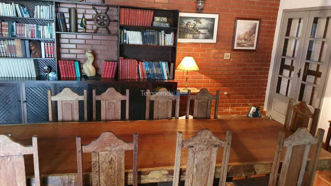 Casa para alquiler de vacaciones em Caraguatatuba (Indaiá)