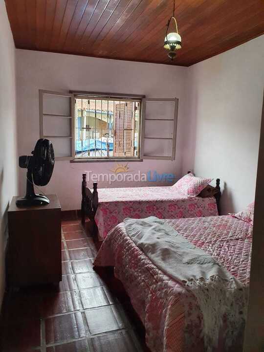 Casa para alquiler de vacaciones em Caraguatatuba (Indaiá)