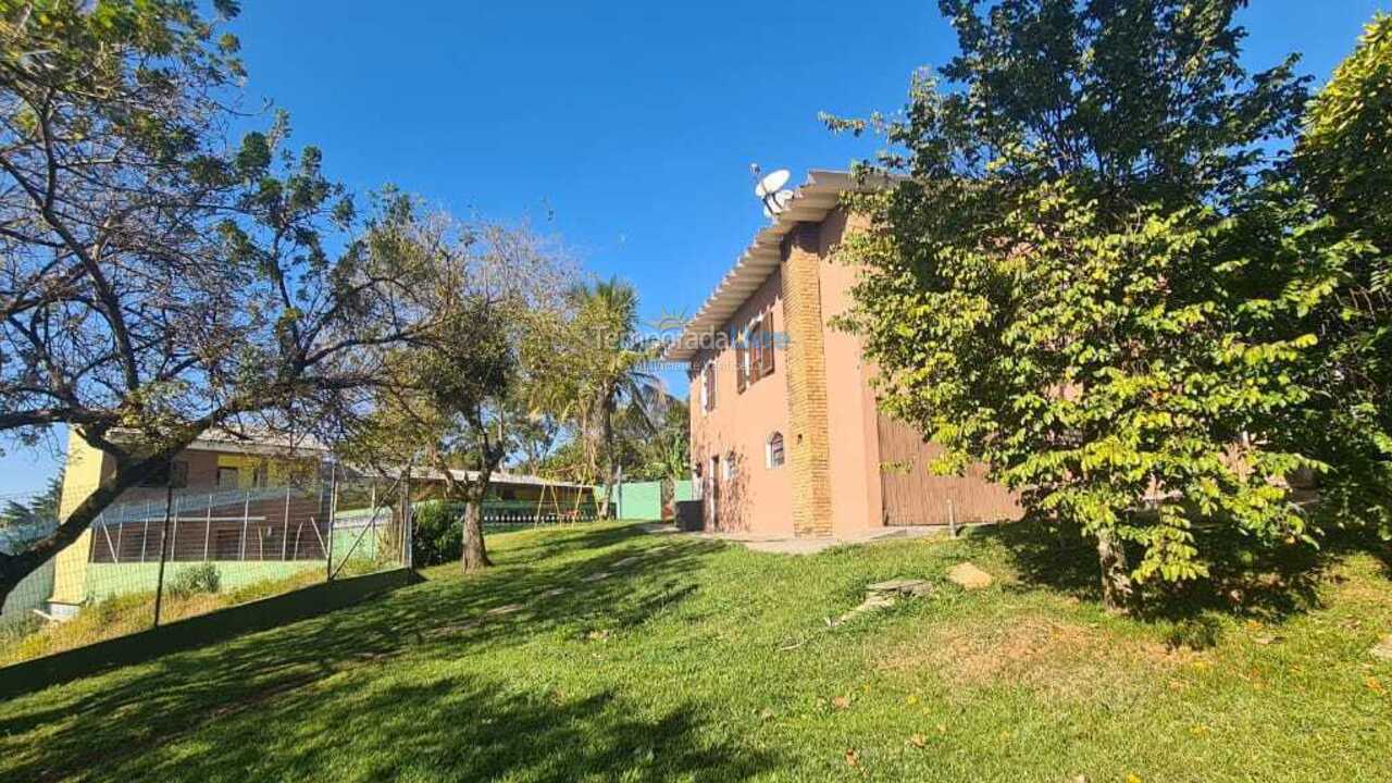 Chácara / sítio para aluguel de temporada em Santana de Parnaíba (Parque Sinae)