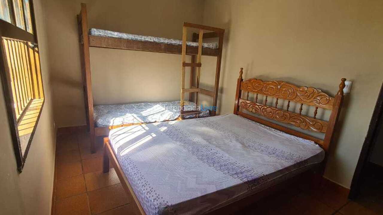 Chácara / sítio para aluguel de temporada em Santana de Parnaíba (Parque Sinae)