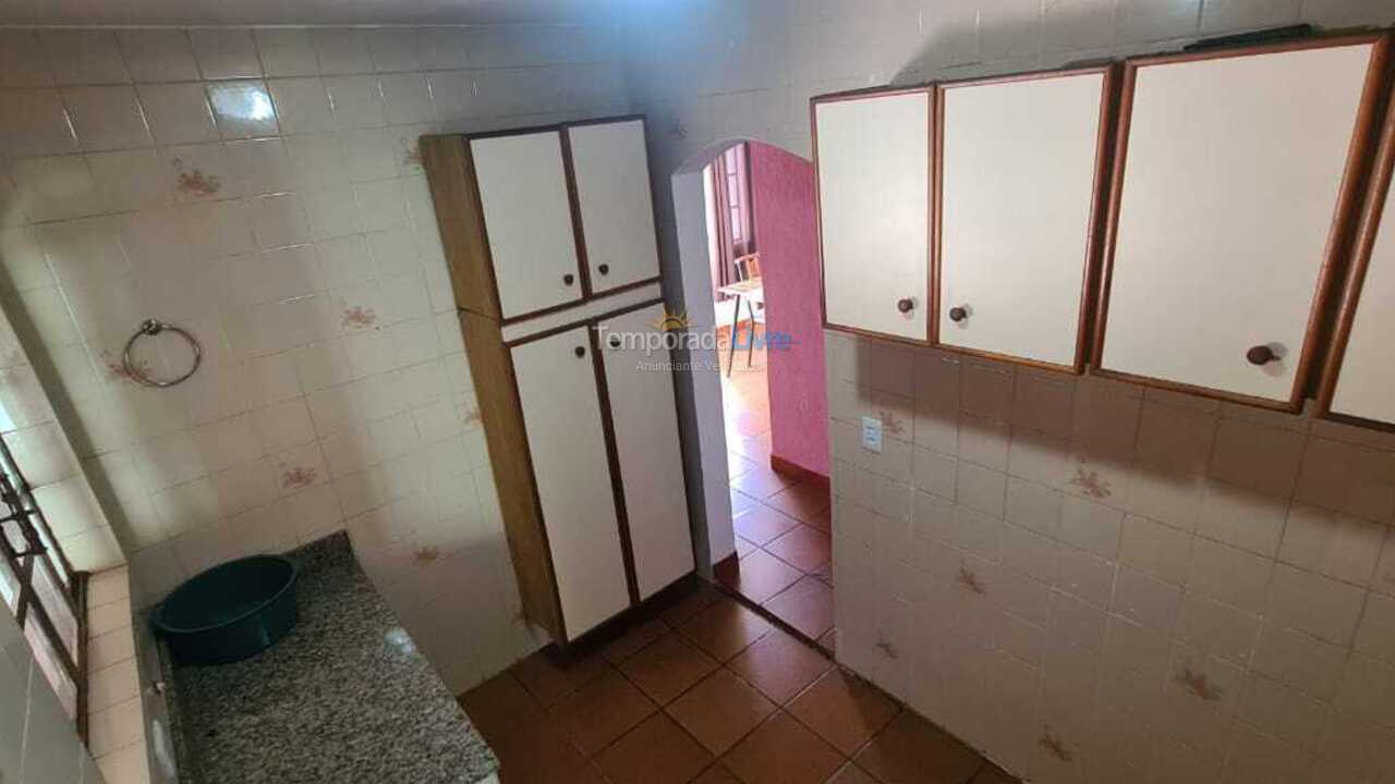 Chácara / sítio para aluguel de temporada em Santana de Parnaíba (Parque Sinae)