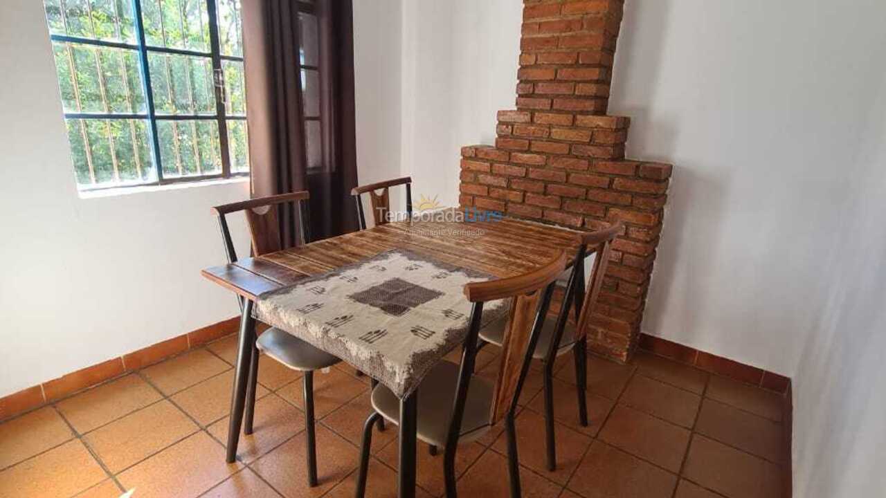 Chácara / sítio para aluguel de temporada em Santana de Parnaíba (Parque Sinae)