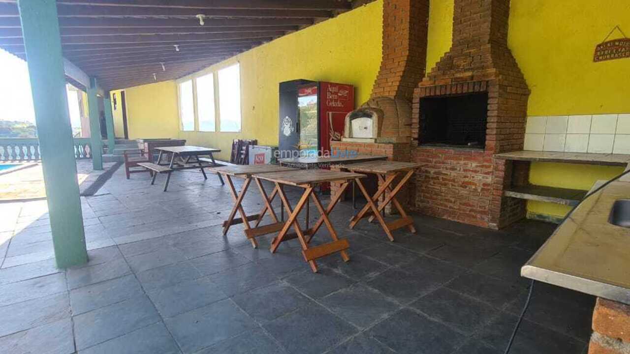 Chácara / sítio para aluguel de temporada em Santana de Parnaíba (Parque Sinae)