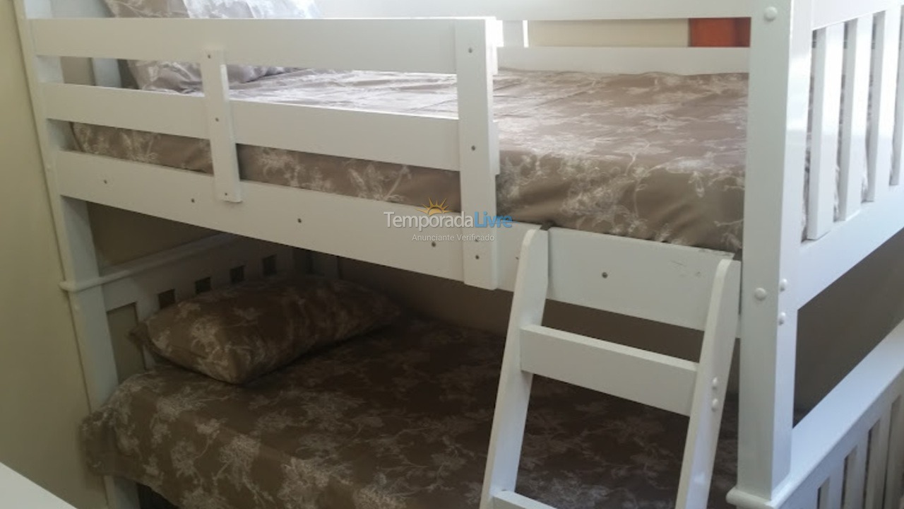 Casa para aluguel de temporada em Matinhos (Caiobá)