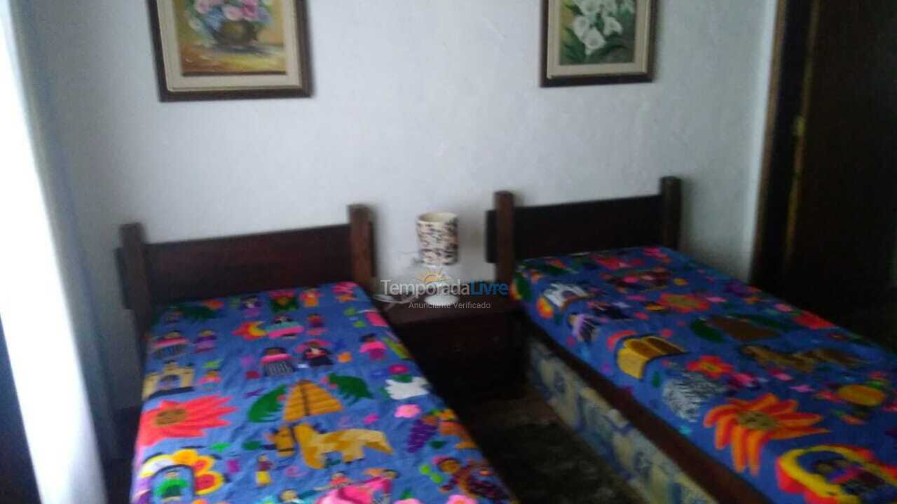 Casa para alquiler de vacaciones em Ubatuba (Santa Rita)