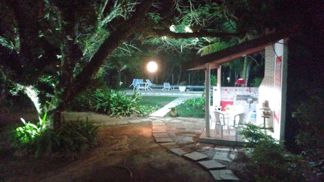 Casa en la arena con piscina