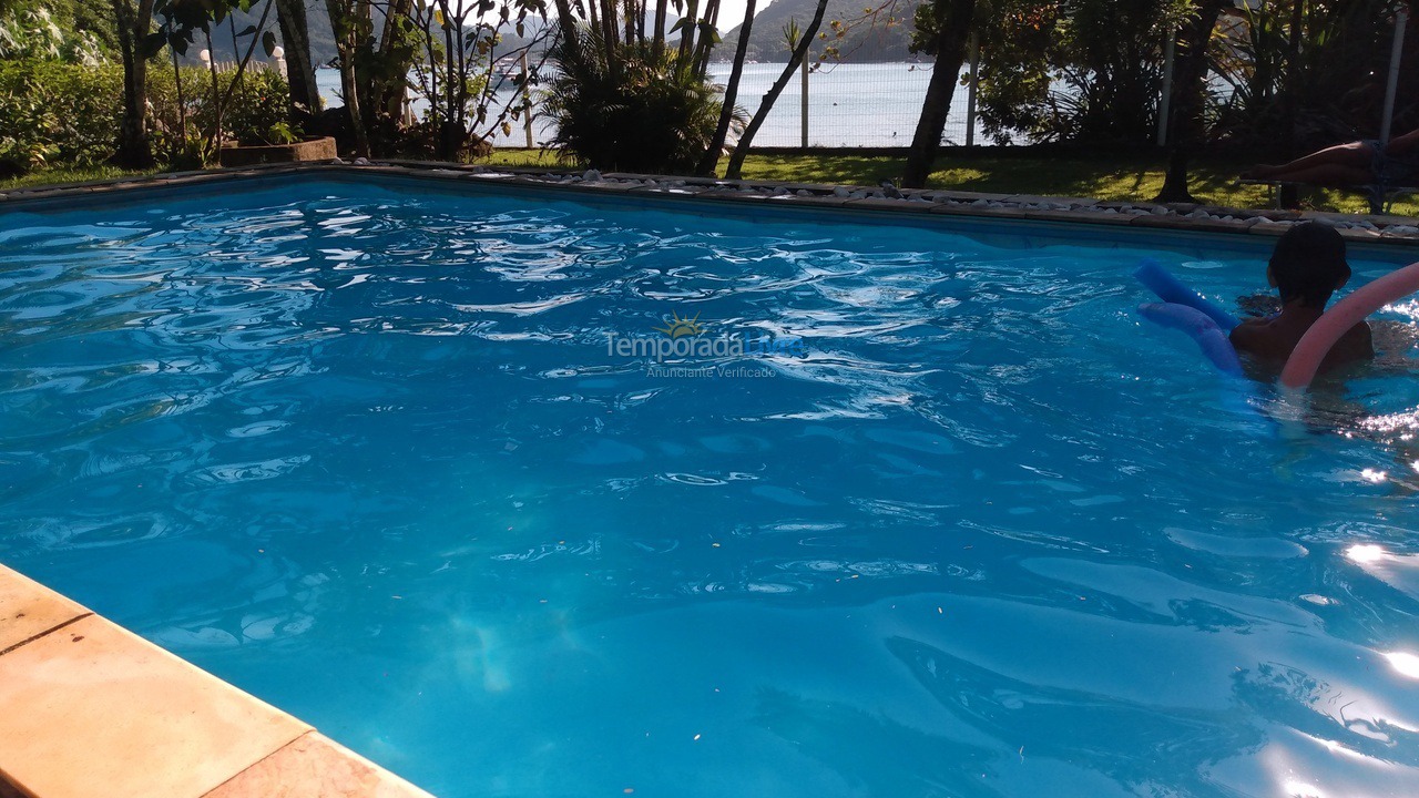 Casa para alquiler de vacaciones em Ubatuba (Santa Rita)