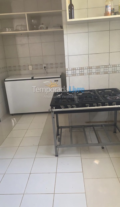 Casa para aluguel de temporada em Camaçari (Praia de Guarajuba)