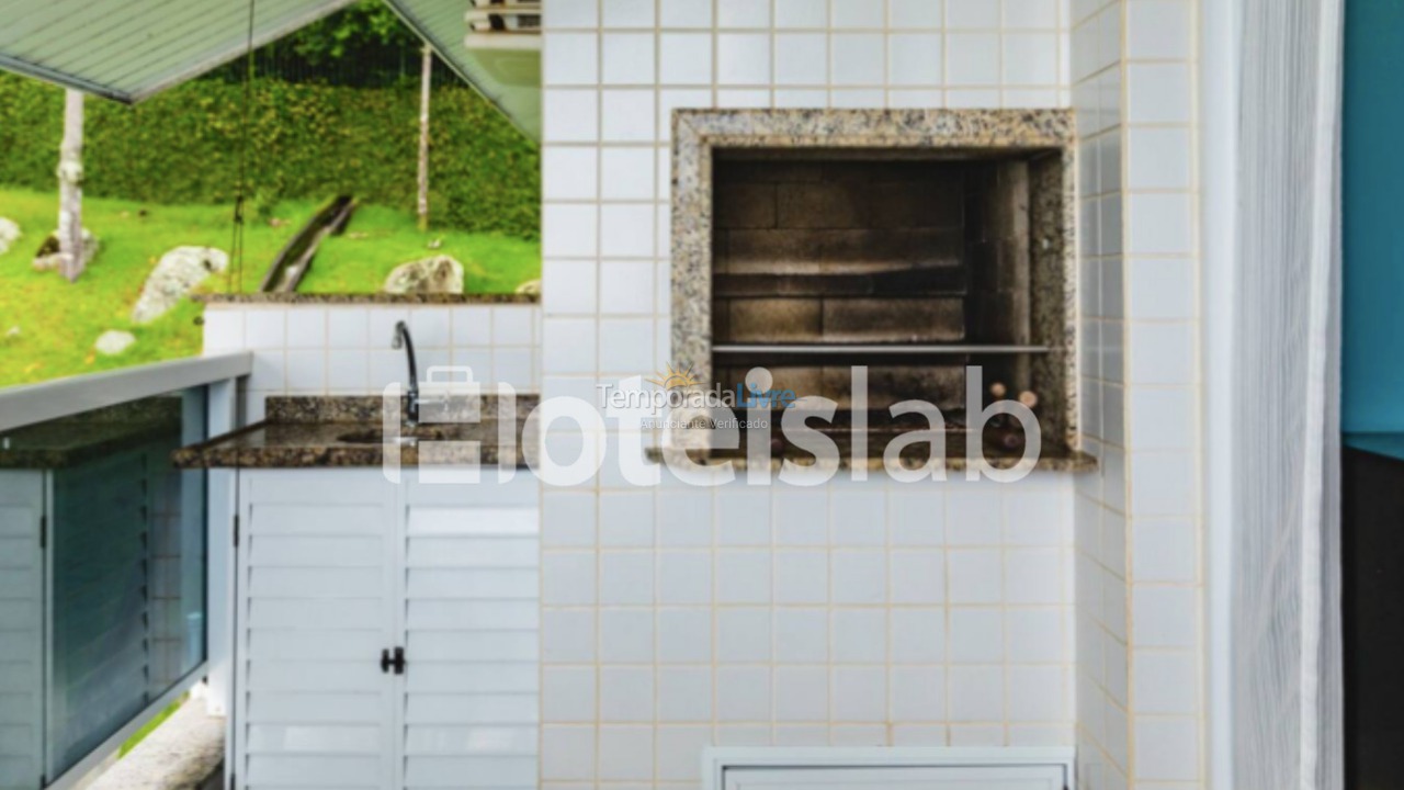 Apartment for vacation rental in Florianópolis (Praia Brava)