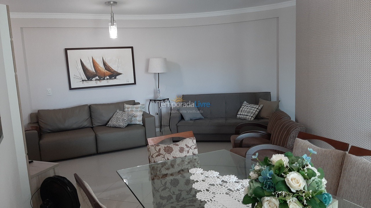 Apartamento para aluguel de temporada em Bombinhas (Praia de Bombas)