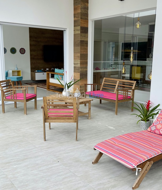 House for vacation rental in Bertioga (Praia de Guaratuba)