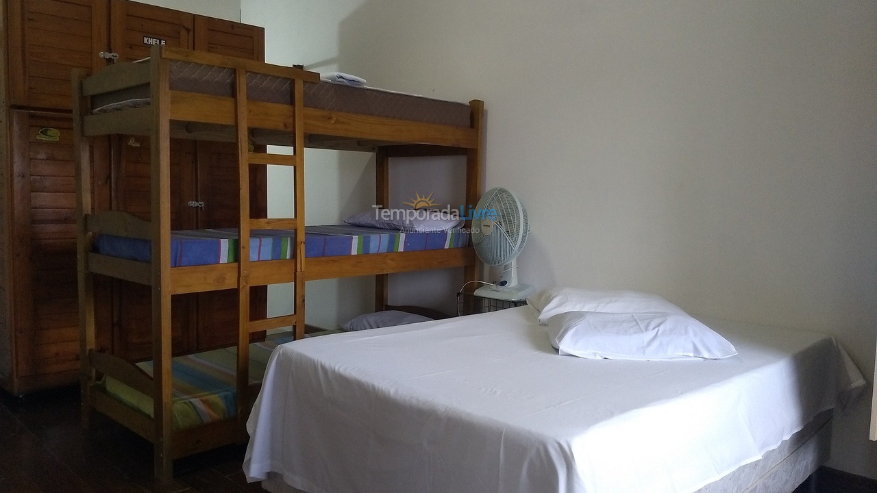 Casa para aluguel de temporada em São Sebastião (Canto do Mar)