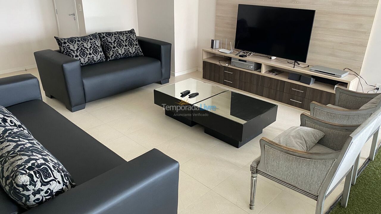 Apartamento para aluguel de temporada em Itapema (Meia Praia)