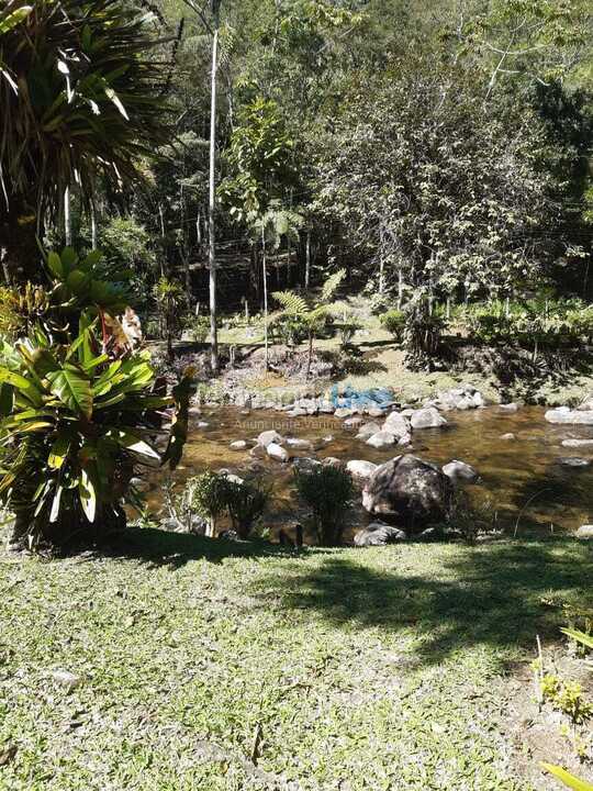 Granja para alquiler de vacaciones em Nova Friburgo (Rio Bonito de Lumiar)