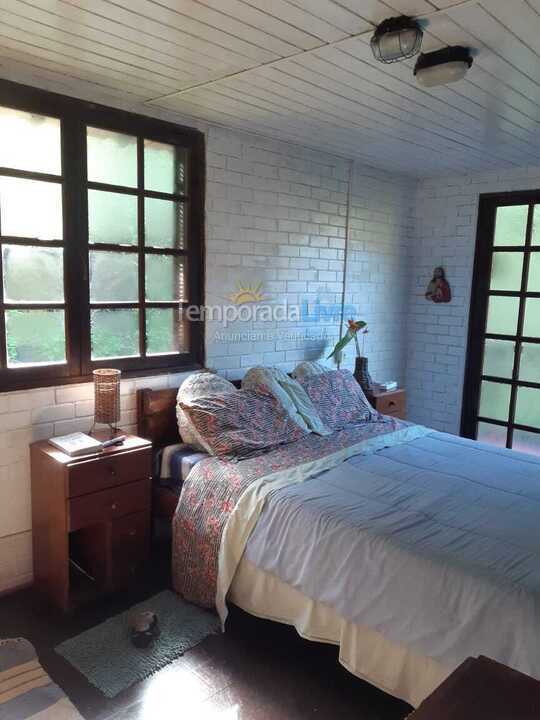 Granja para alquiler de vacaciones em Nova Friburgo (Rio Bonito de Lumiar)